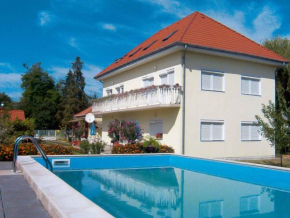 Apartment in Zamardi/Balaton 20348, Zamárdi